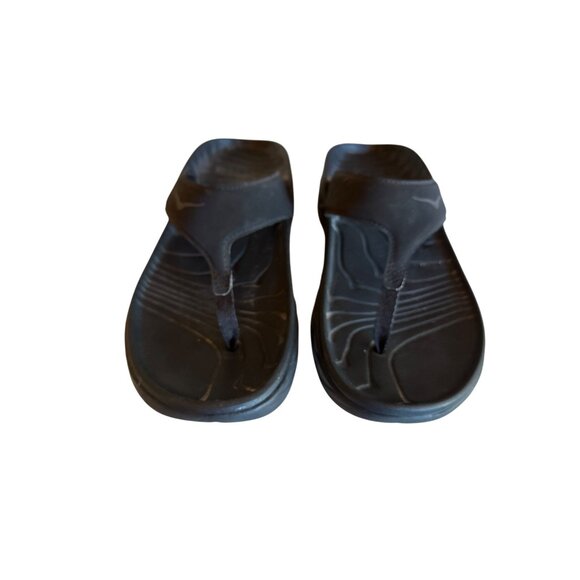 Hoka One One Black Recovery Sandal Size 10 Lightweight Durable Comfort Flip Flop - Picture 1 of 5